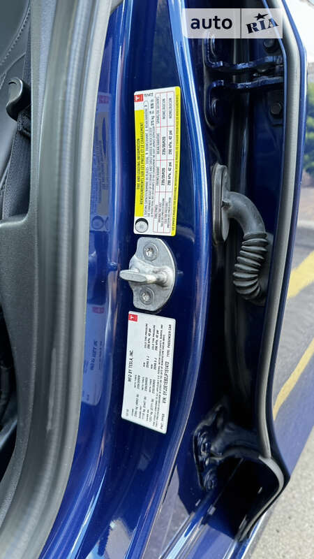 Седан Tesla Model 3 2018 в Києві