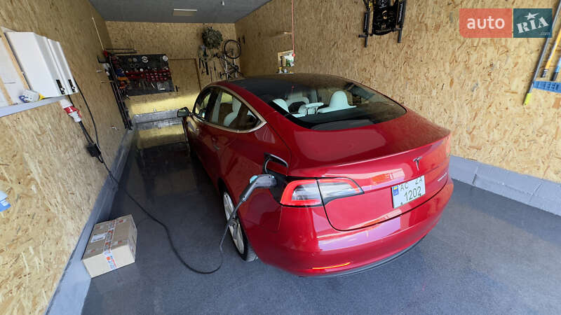 Седан Tesla Model 3 2018 в Луцке фото 34 Седан Tesla Model 3 2018 в Луцке