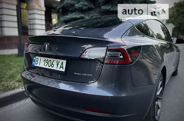 Седан Tesla Model 3 2022 в Харкові