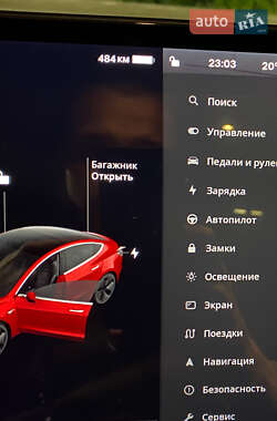 Седан Tesla Model 3 2017 в Луцьку