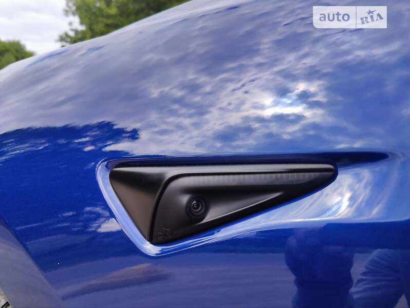 Седан Tesla Model 3 2022 в Вінниці