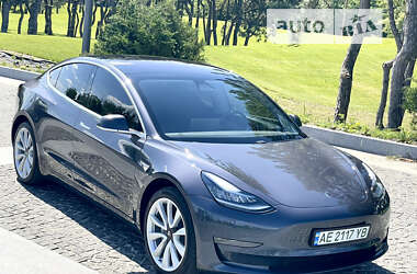 Седан Tesla Model 3 2018 в Краматорську