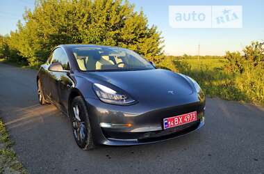 Седан Tesla Model 3 2018 в Тернополі