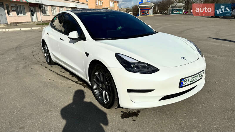 Tesla Model 3 2022
