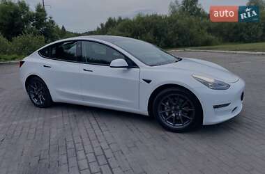 Седан Tesla Model 3 2022 в Луцке