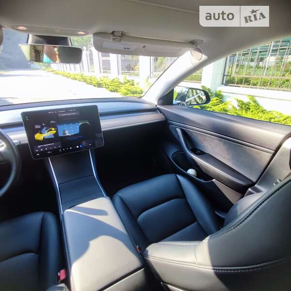 Седан Tesla Model 3 2018 в Виннице фото 25 Седан Tesla Model 3 2018 в Виннице
