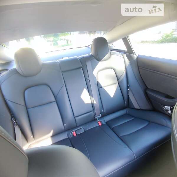 Седан Tesla Model 3 2018 в Виннице фото 32 Седан Tesla Model 3 2018 в Виннице
