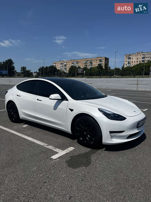 Tesla Model 3 2021