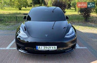 Седан Tesla Model 3 2022 в Киеве