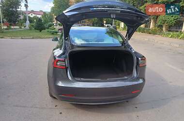 Седан Tesla Model 3 2018 в 