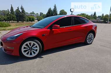 Седан Tesla Model 3 2022 в Сумах