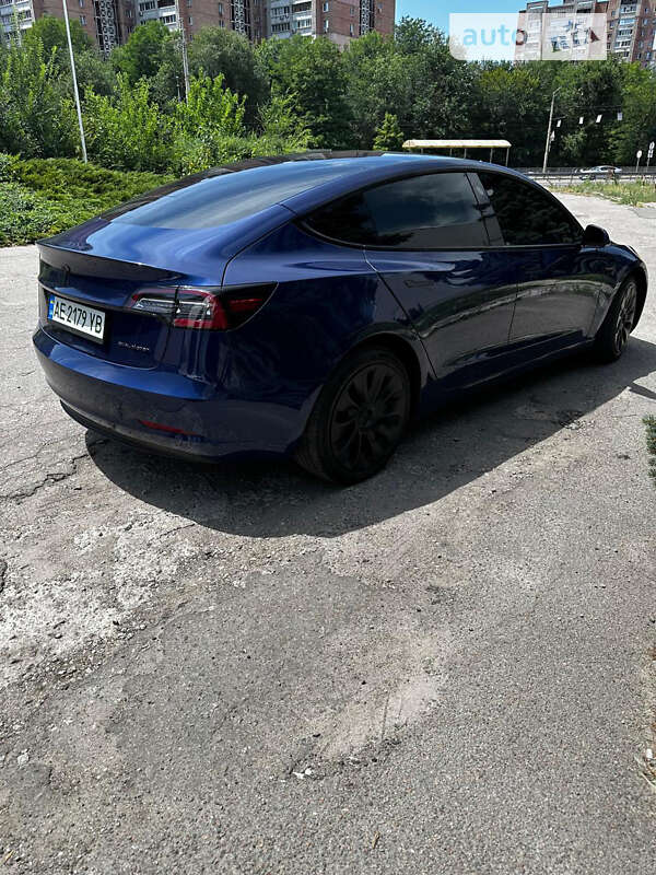 Седан Tesla Model 3 2022 в Днепре