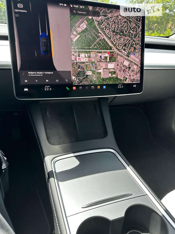 Седан Tesla Model 3 2022 в Днепре