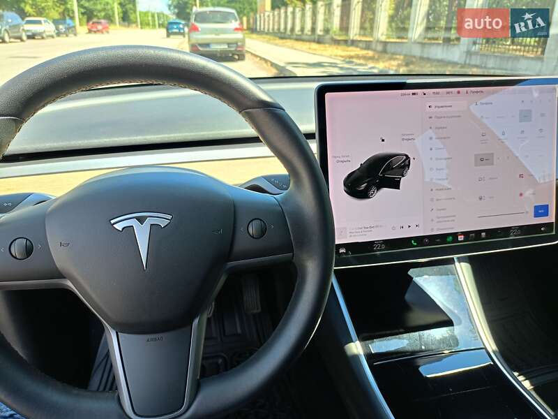 Седан Tesla Model 3 2019 в Кропивницькому фото 16 Седан Tesla Model 3 2019 в Кропивницькому