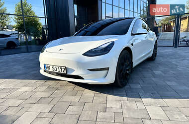 Седан Tesla Model 3 2023 в 