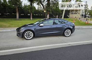 Седан Tesla Model 3 2022 в Києві