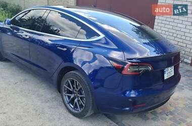 Седан Tesla Model 3 2018 в Дніпрі