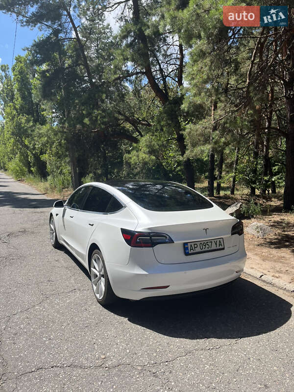 Седан Tesla Model 3 2019 в Запорожье