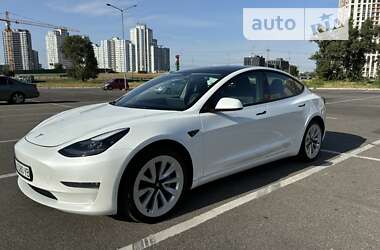 Седан Tesla Model 3 2022 в Києві