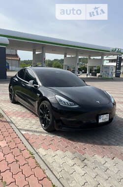 Седан Tesla Model 3 2019 в Снятине