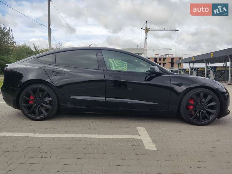 Седан Tesla Model 3 2020 в Ірпені