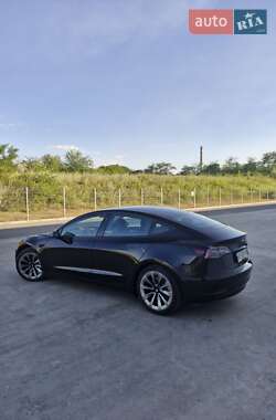 Седан Tesla Model 3 2021 в Дніпрі