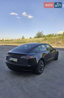 Седан Tesla Model 3 2021 в Дніпрі