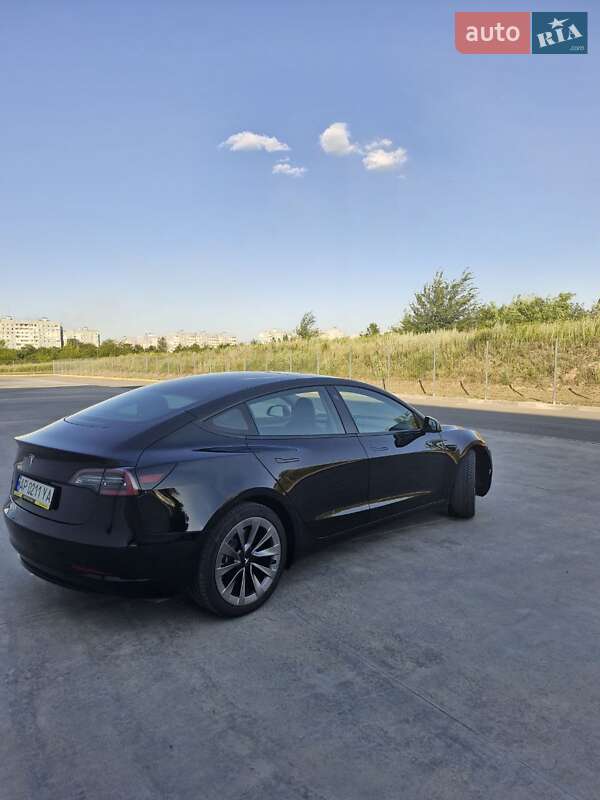 Седан Tesla Model 3 2021 в Дніпрі