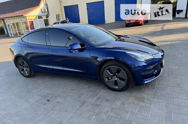 Седан Tesla Model 3 2022 в Кривом Роге