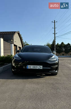 Седан Tesla Model 3 2019 в Дніпрі