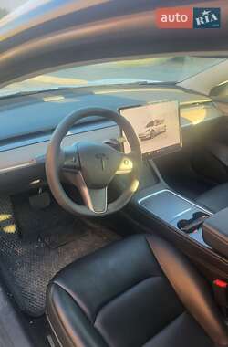 Седан Tesla Model 3 2022 в Днепре