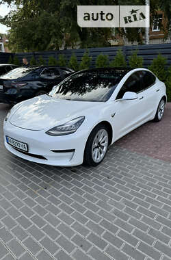 Седан Tesla Model 3 2018 в 