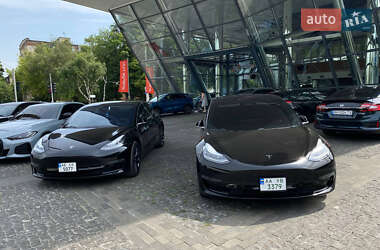 Седан Tesla Model 3 2018 в Днепре