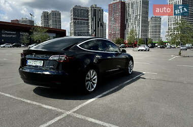 Седан Tesla Model 3 2018 в 