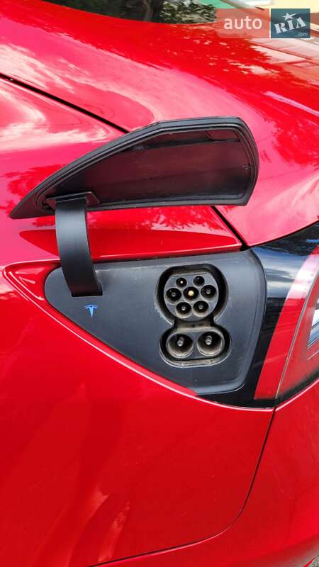 Седан Tesla Model 3 2019 в Николаеве