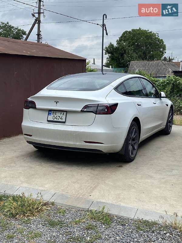 Седан Tesla Model 3 2022 в Вознесенске