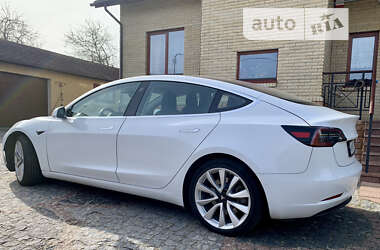 Седан Tesla Model 3 2018 в Житомире