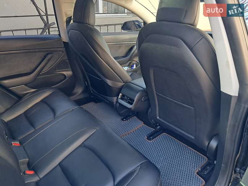 Седан Tesla Model 3 2021 в Каменец-Подольском