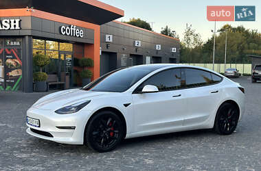 Седан Tesla Model 3 2020 в Киеве