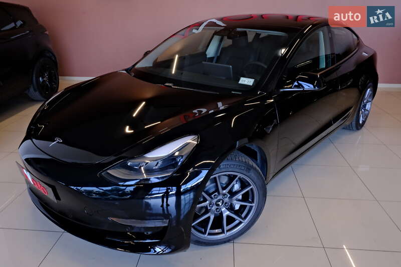 Седан Tesla Model 3 2021 в Одесі
