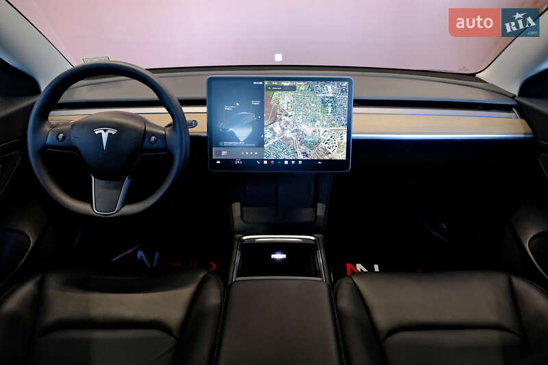 Седан Tesla Model 3 2021 в Одесі