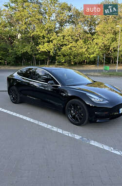 Седан Tesla Model 3 2018 в 
