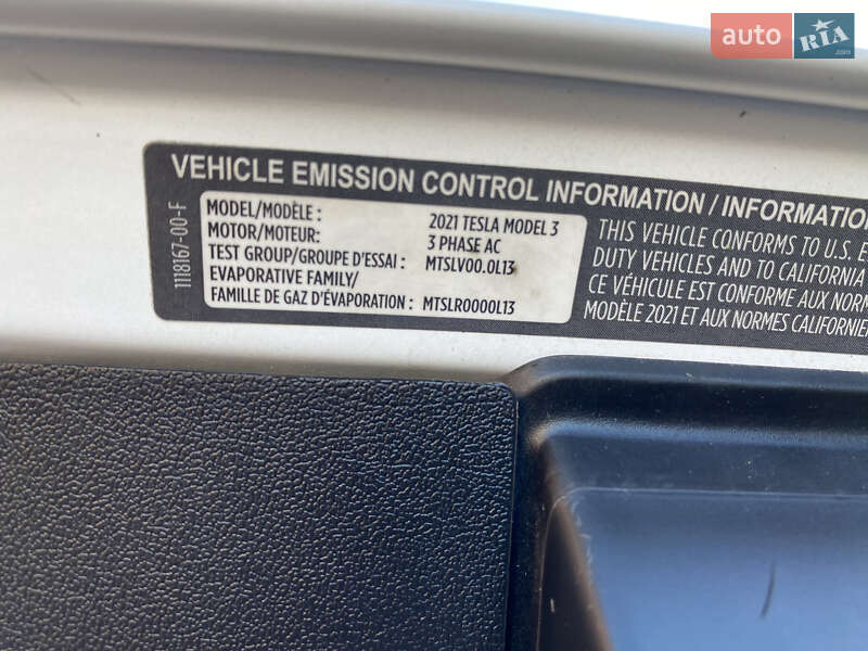 Седан Tesla Model 3 2021 в Хмельницькому