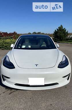 Седан Tesla Model 3 2020 в Дніпрі