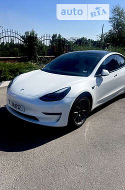 Седан Tesla Model 3 2021 в Дніпрі