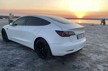 Седан Tesla Model 3 2019 в Одессе