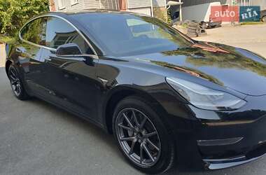 Седан Tesla Model 3 2018 в 