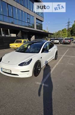 Седан Tesla Model 3 2021 в Дніпрі