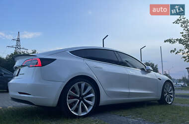 Седан Tesla Model 3 2019 в Львові фото 29 Седан Tesla Model 3 2019 в Львові