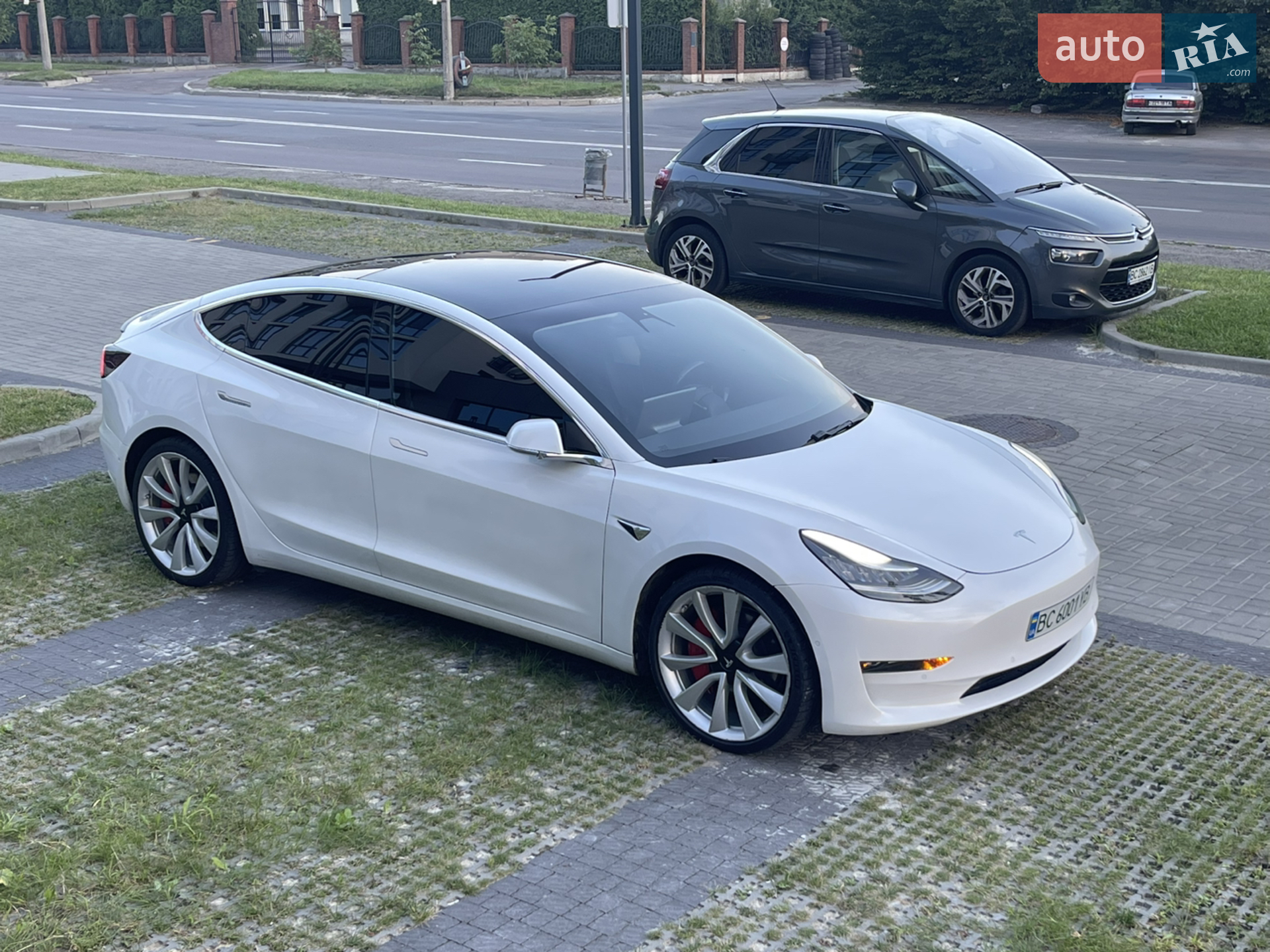 2019 Tesla Model 3 - мініатюра 33